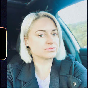 Meet your Posher, Jenn